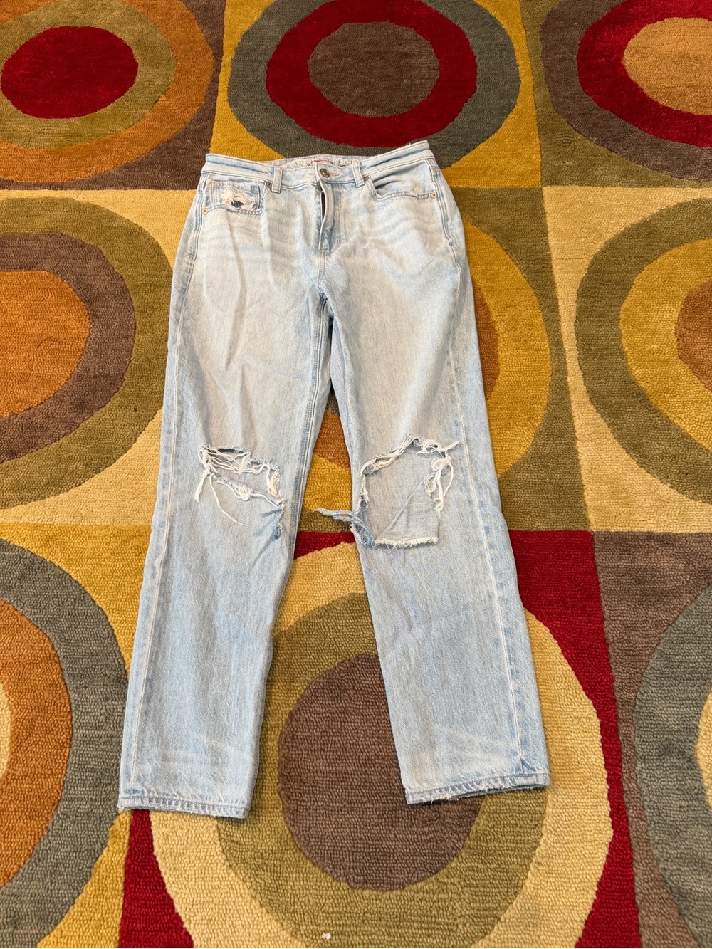 American Eagle Outfitters Denim Mom Jean Light Wash High Rise Distressed Size 6